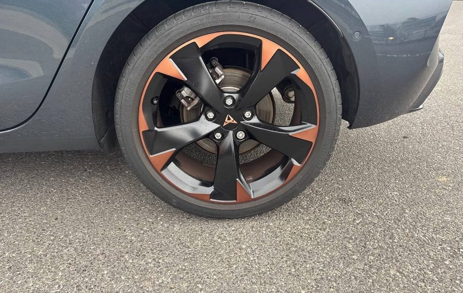 Choisissez votre cupra leon chez CarGo Flex