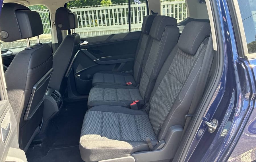 Choisissez votre volkswagen touran chez CarGo Flex