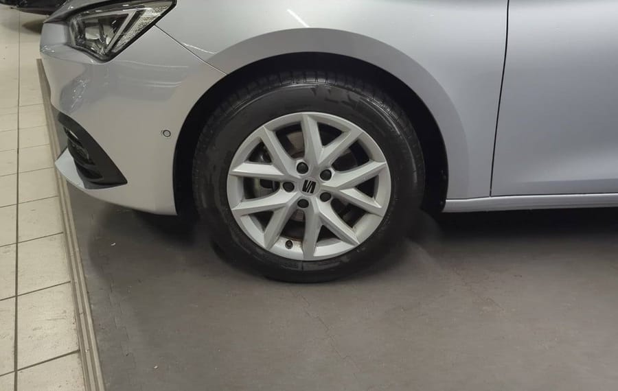 Choisissez votre seat leonbreak chez CarGo Flex