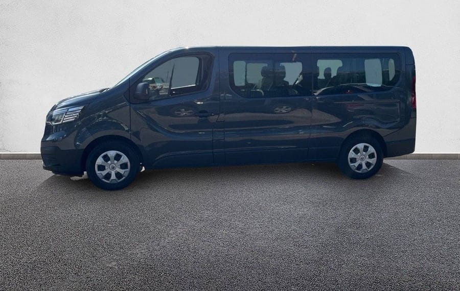 Choisissez votre renault traficcombi chez CarGo Flex