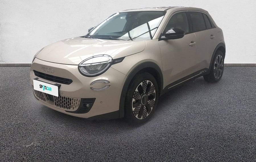 Choisissez votre fiat 600 chez CarGo Flex