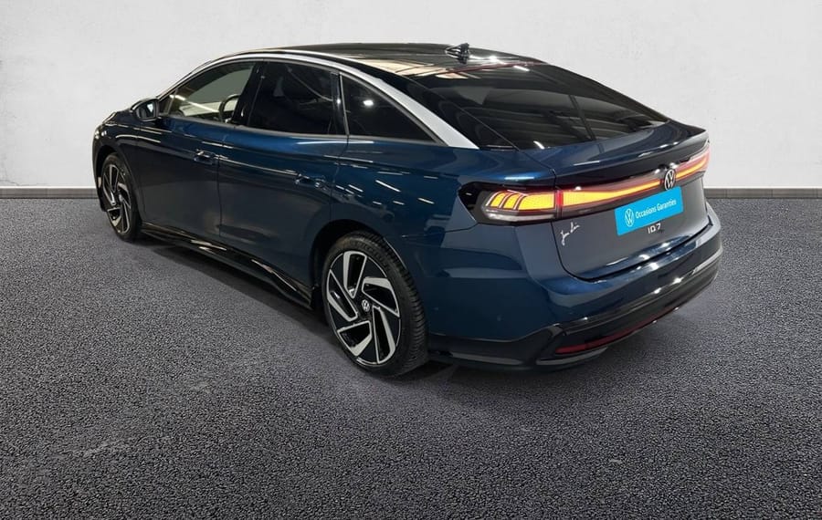 Choisissez votre volkswagen id7electrique chez CarGo Flex