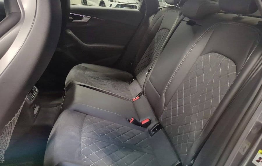 Choisissez votre audi a4 chez CarGo Flex