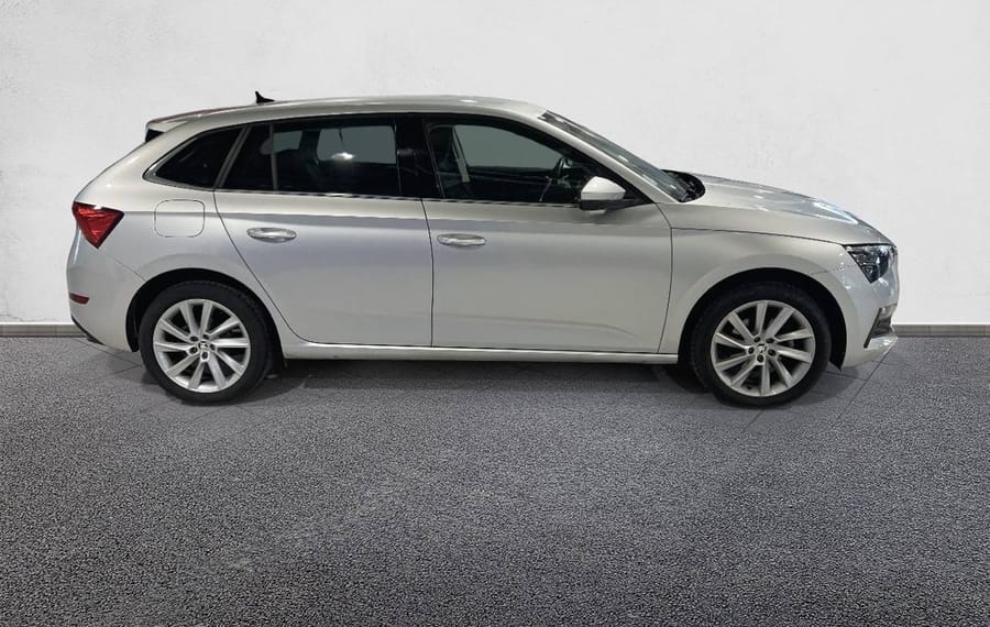 Choisissez votre skoda scala chez CarGo Flex