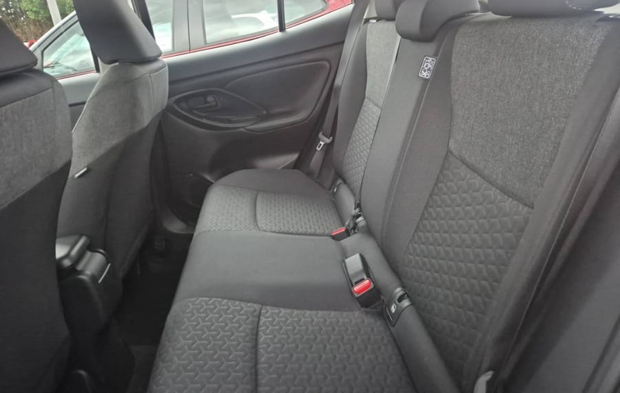 Choisissez votre toyota yariscross chez CarGo Flex