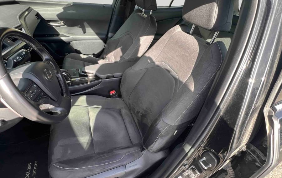 Choisissez votre lexus uxelectrique chez CarGo Flex