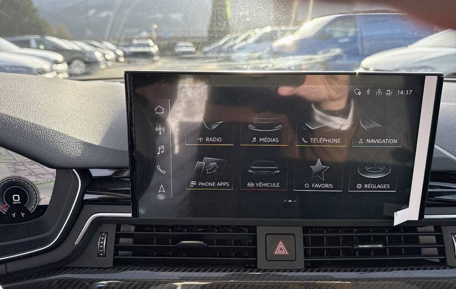 Choisissez votre audi a4 chez CarGo Flex