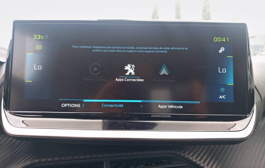 Choisissez votre peugeot 2008electrique chez CarGo Flex