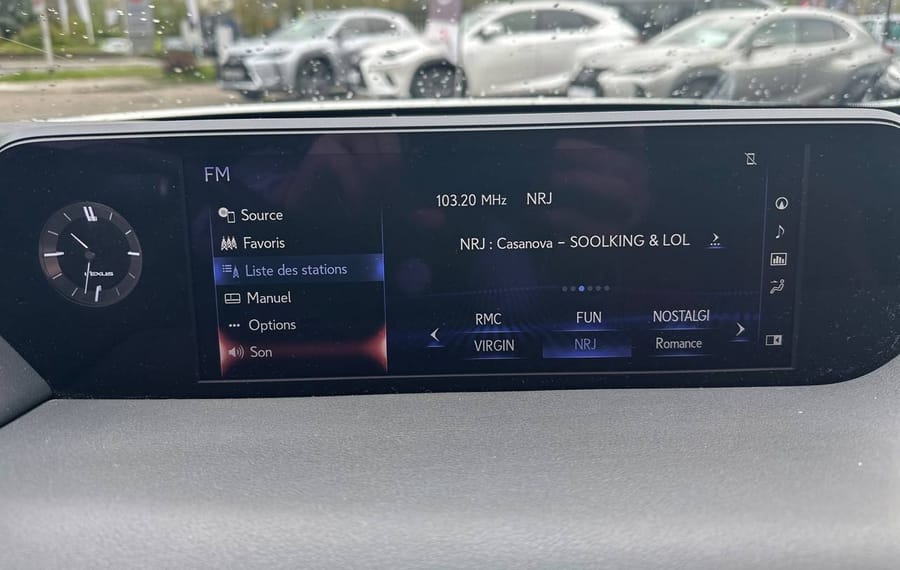 Choisissez votre lexus ux chez CarGo Flex