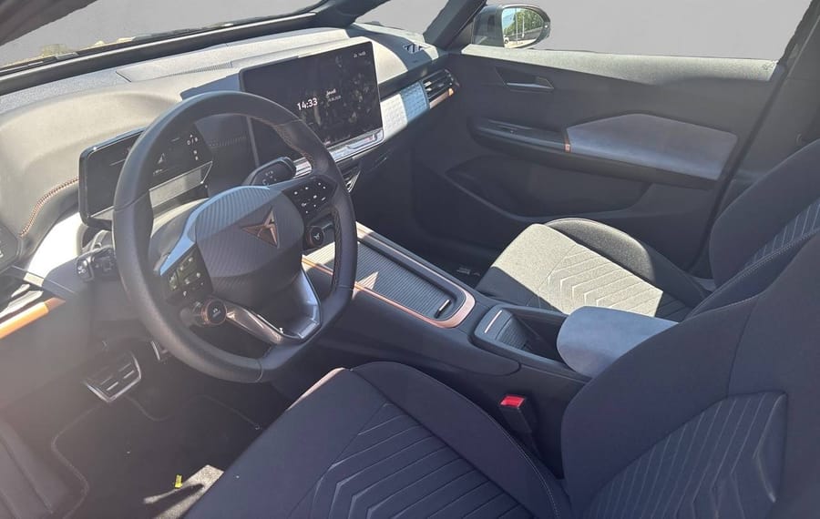 Choisissez votre cupra bornelectrique chez CarGo Flex