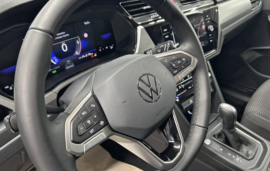 Choisissez votre volkswagen touran chez CarGo Flex