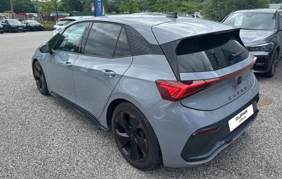 Choisissez votre cupra bornelectrique chez CarGo Flex