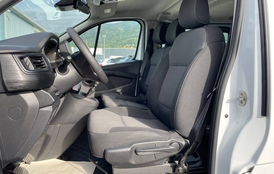 Choisissez votre renault traficcombi chez CarGo Flex