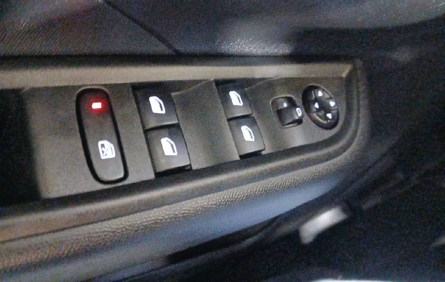 Choisissez votre opel frontera chez CarGo Flex