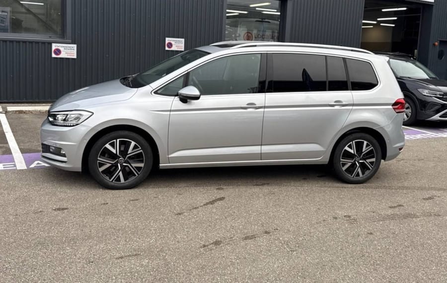 Choisissez votre volkswagen touran chez CarGo Flex