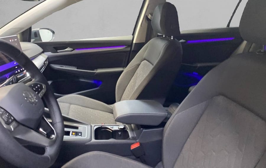 Choisissez votre volkswagen golfbreak chez CarGo Flex