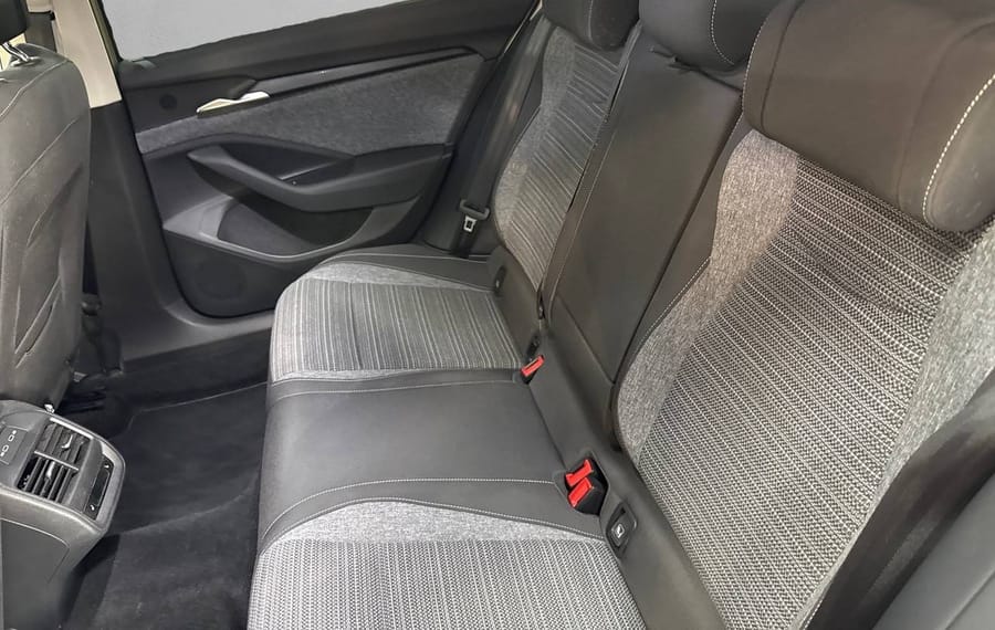 Choisissez votre skoda superbbreak chez CarGo Flex