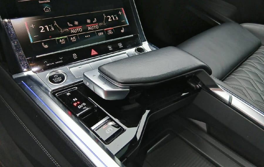 Choisissez votre audi etronelectrique chez CarGo Flex