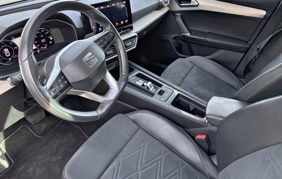 Choisissez votre seat leonbreak chez CarGo Flex
