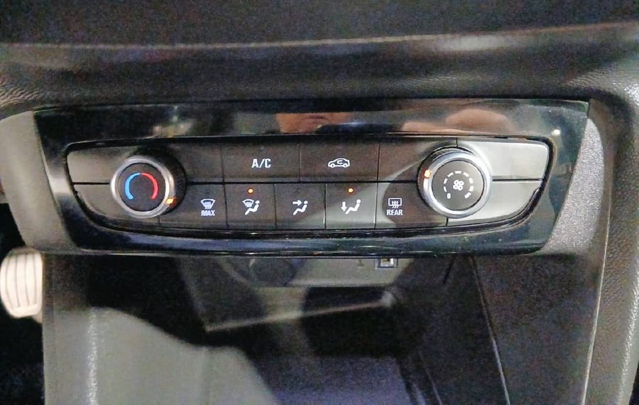 Choisissez votre opel corsa chez CarGo Flex