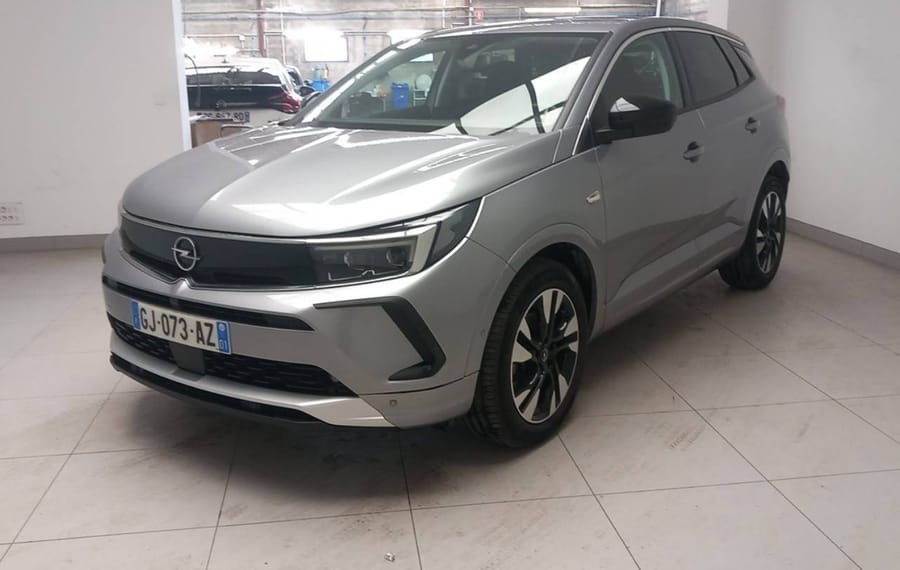 Choisissez votre opel grandland chez CarGo Flex