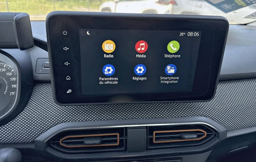 Choisissez votre dacia sandero chez CarGo Flex