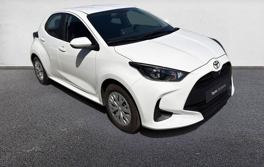 Choisissez votre toyota yaris chez CarGo Flex