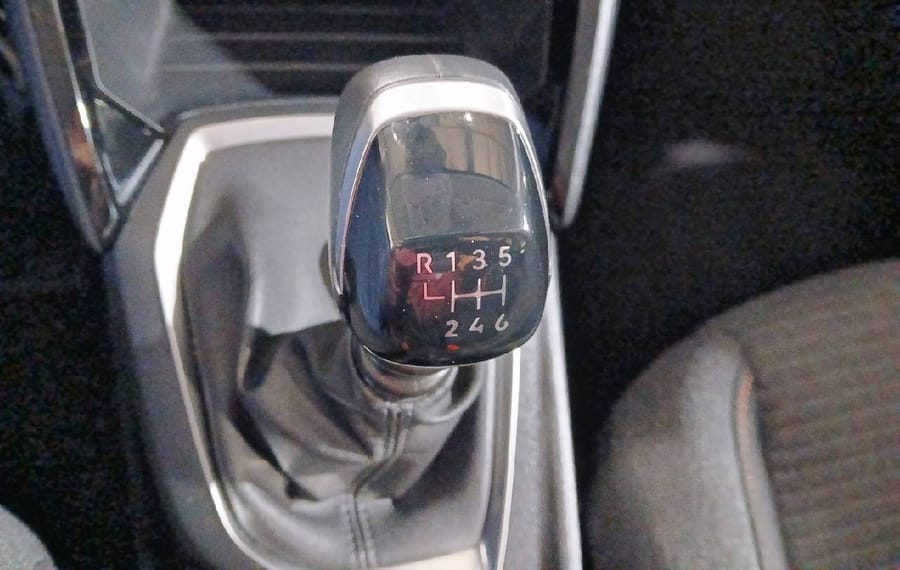 Choisissez votre peugeot 208 chez CarGo Flex