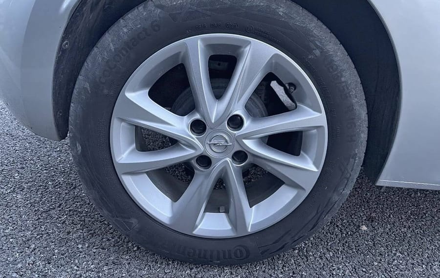 Choisissez votre opel corsa chez CarGo Flex