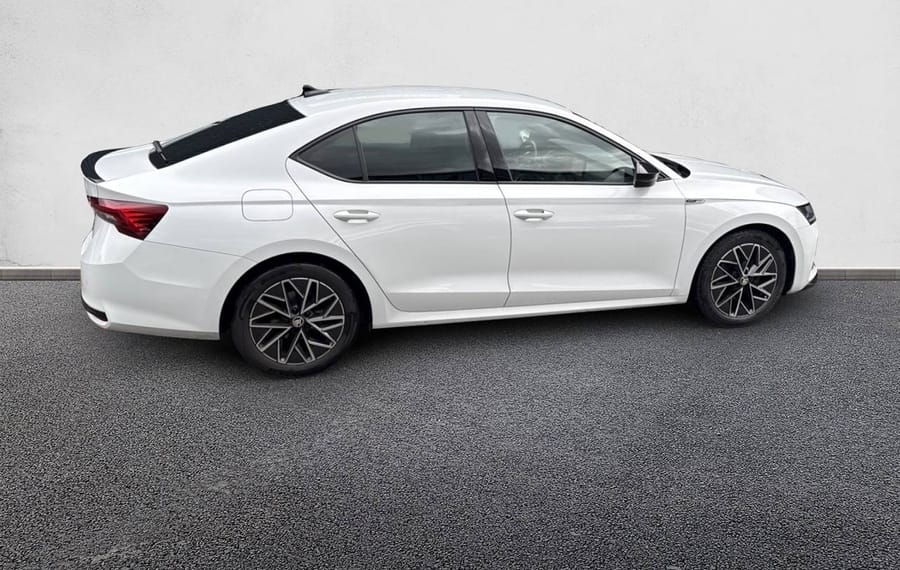 Choisissez votre skoda octavia chez CarGo Flex
