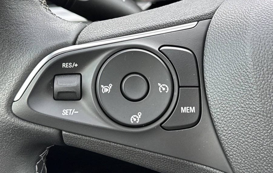 Choisissez votre opel grandland chez CarGo Flex