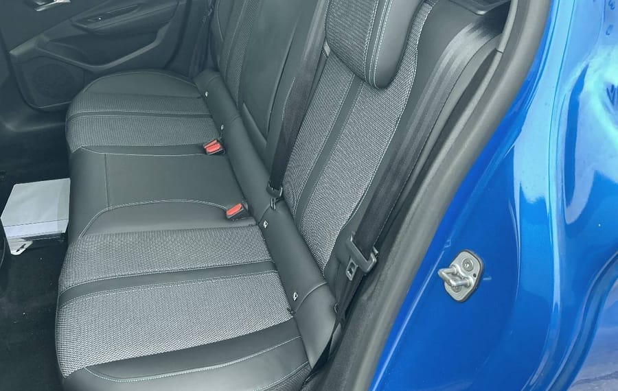 Choisissez votre peugeot 308 chez CarGo Flex