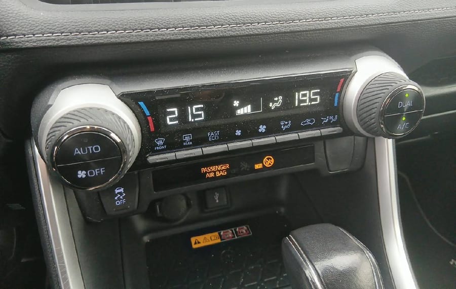 Choisissez votre toyota rav4 chez CarGo Flex