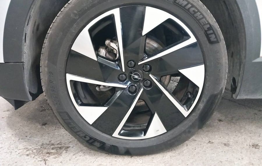 Choisissez votre opel grandland chez CarGo Flex