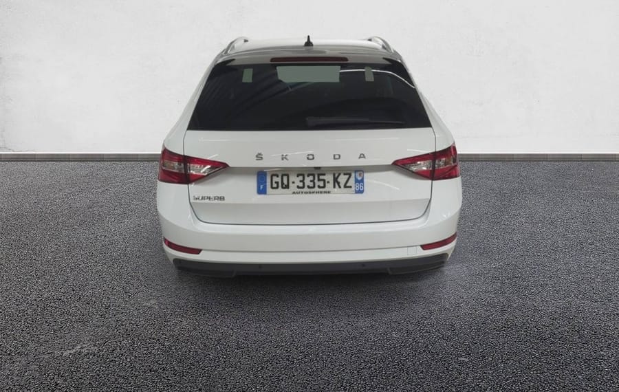 Choisissez votre skoda superbbreak chez CarGo Flex