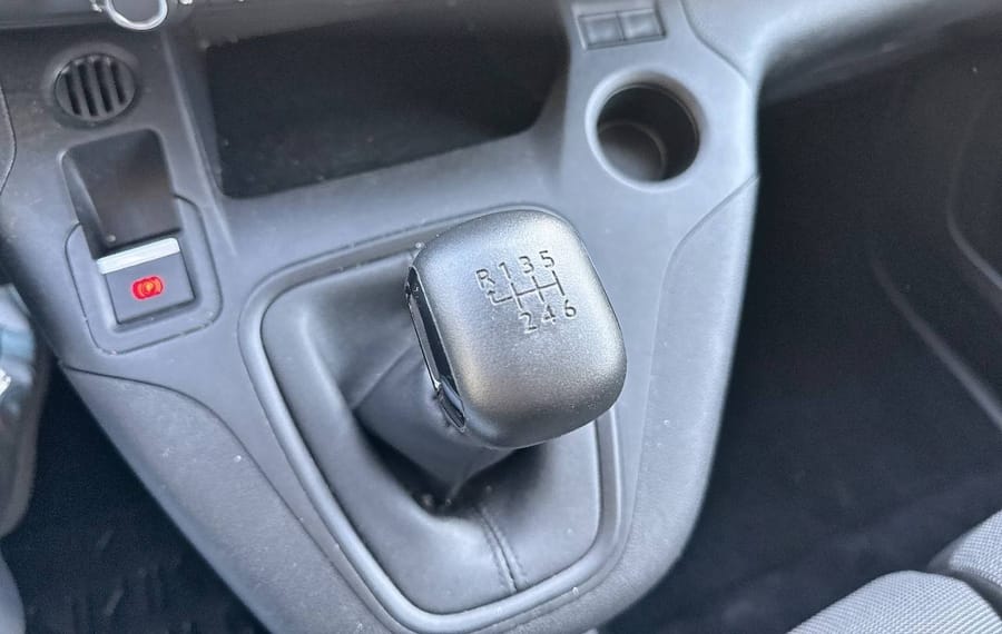 Choisissez votre toyota proacecityverso chez CarGo Flex