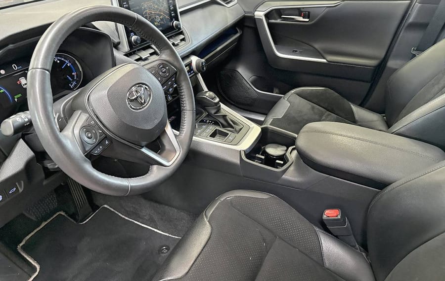Choisissez votre toyota rav4 chez CarGo Flex