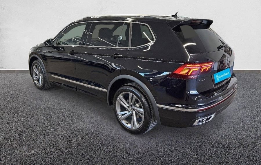 Choisissez votre volkswagen tiguanallspace chez CarGo Flex