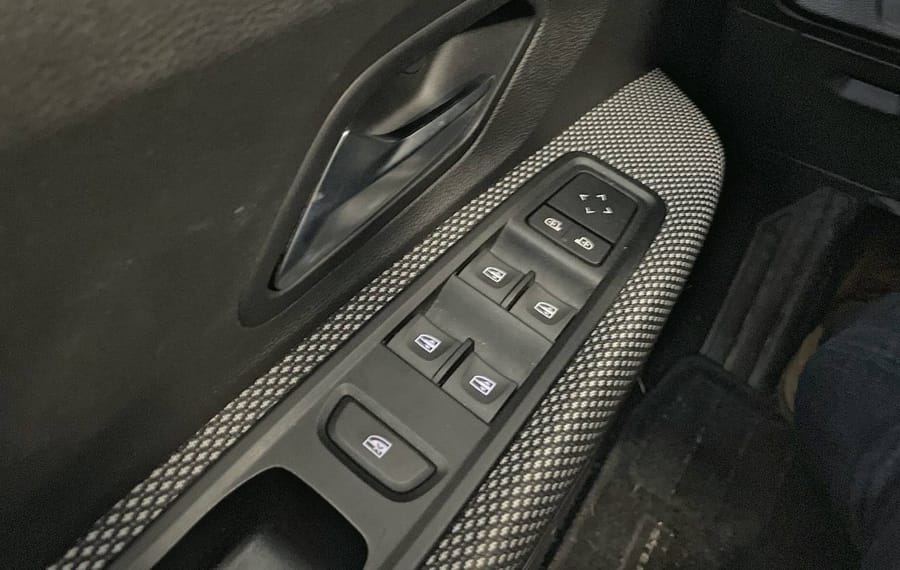 Choisissez votre dacia sandero chez CarGo Flex