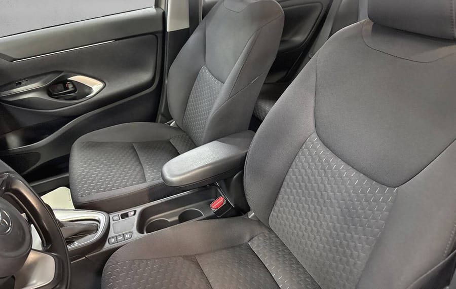 Choisissez votre toyota yariscross chez CarGo Flex