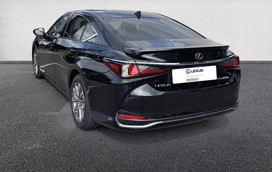 Choisissez votre lexus es chez CarGo Flex