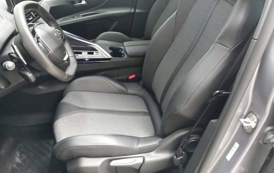 Choisissez votre peugeot 3008 chez CarGo Flex