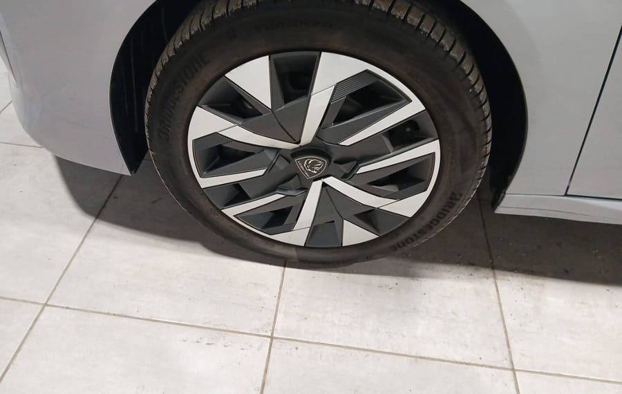 Choisissez votre peugeot 208 chez CarGo Flex